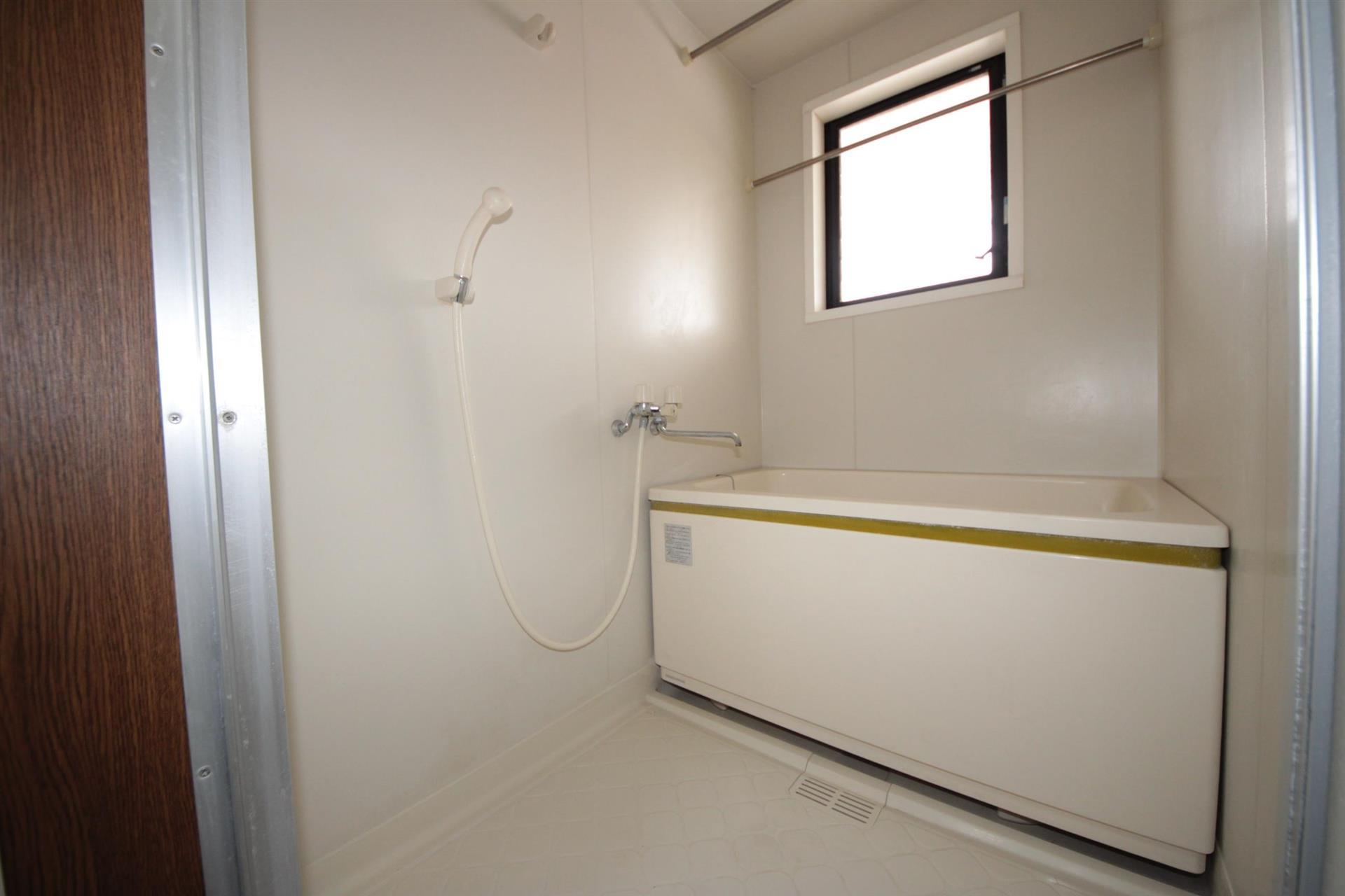 バス・シャワールーム　浴室乾燥機能付きのバスルーム★