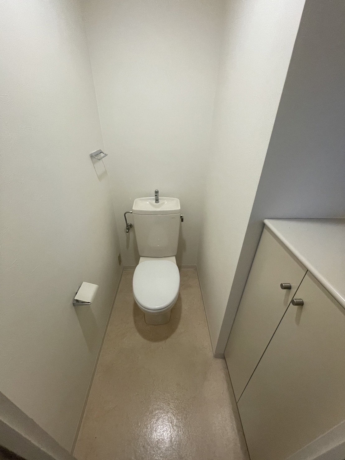 トイレ　別号室の参考写真です♪