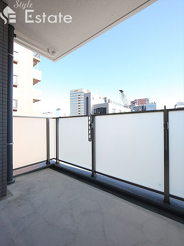 バルコニー　バルコニー