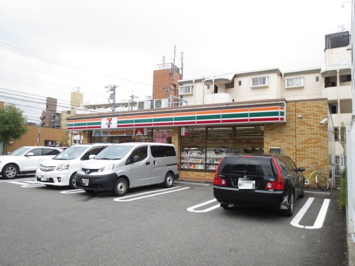コンビニ　セブンイレブン名古屋植田一丁目店（コンビニ）まで500m