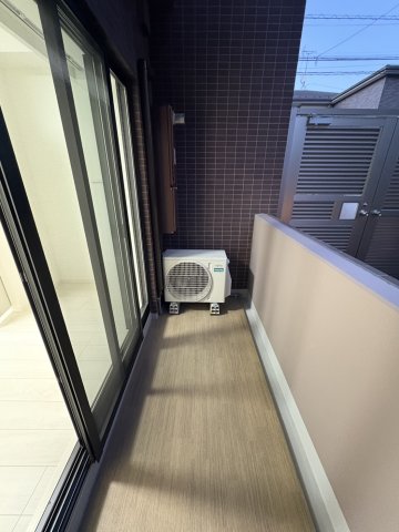 バルコニー　外からの目が気にならないバルコニーで洗濯物が干せます