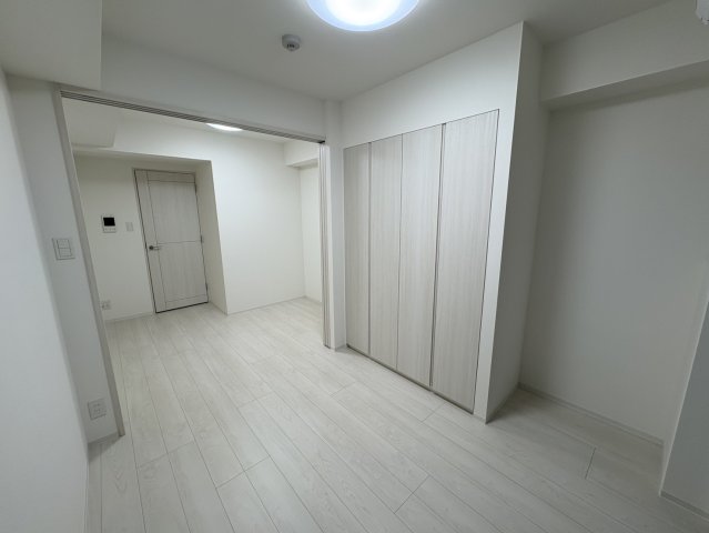 居室・リビング　こちらのリビングで趣味の時間をお楽しみください