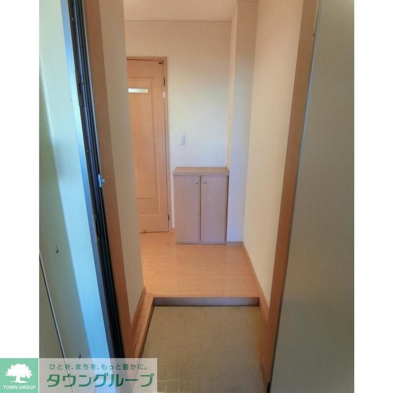 玄関　お問合せはタウンハウジングまで！※現地待合わせ相談可能