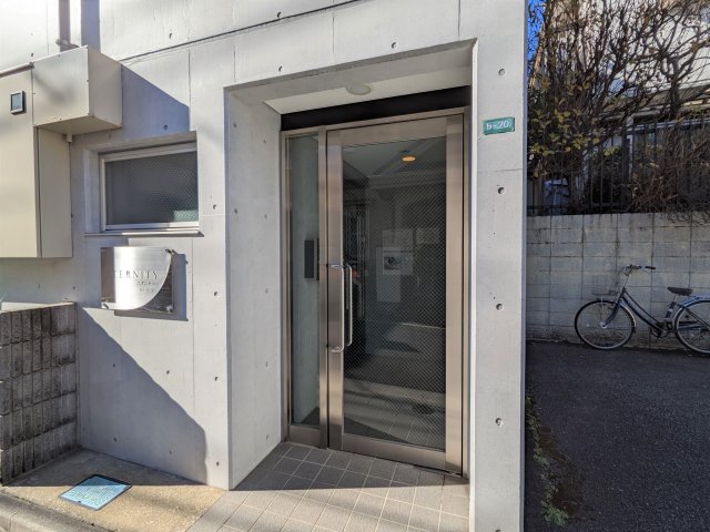 エントランス　毎日通るエントランスはこのようになっています