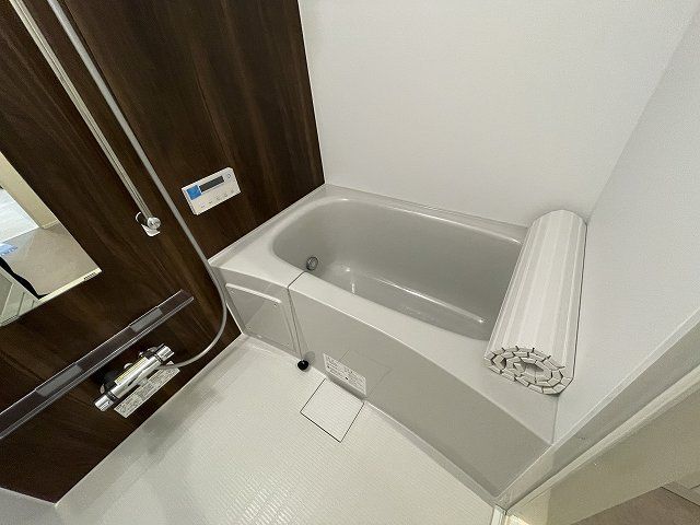 バス・シャワールーム　バス