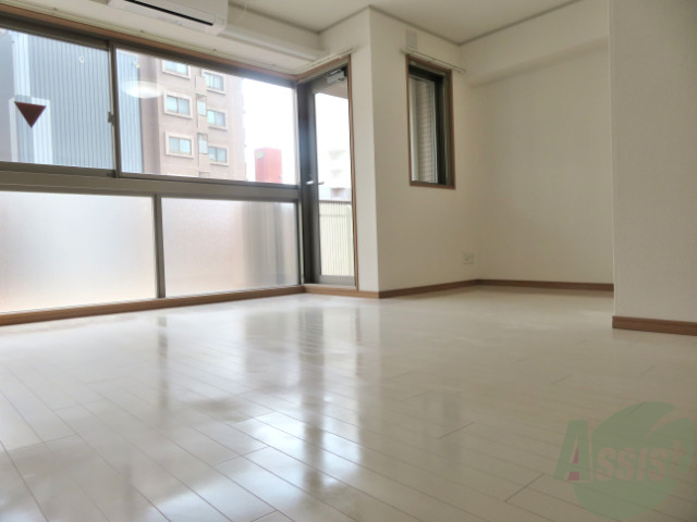 居室・リビング　広くてキレイなＬＤＫが広がっていて、充実した生活が送れそう。