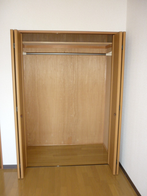 収納　洋室収納庫