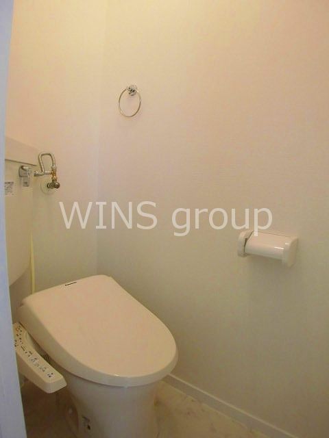 トイレ　ゆとりある広さを是非ご覧になって下さい