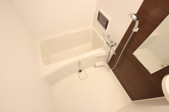 バス・シャワールーム　※別部屋の写真です