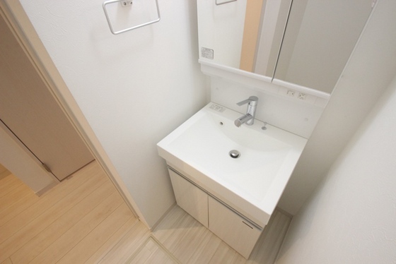 洗面設備　※別部屋の写真です