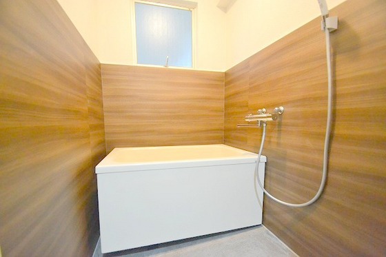 バス・シャワールーム　※他号室の参考写真です。