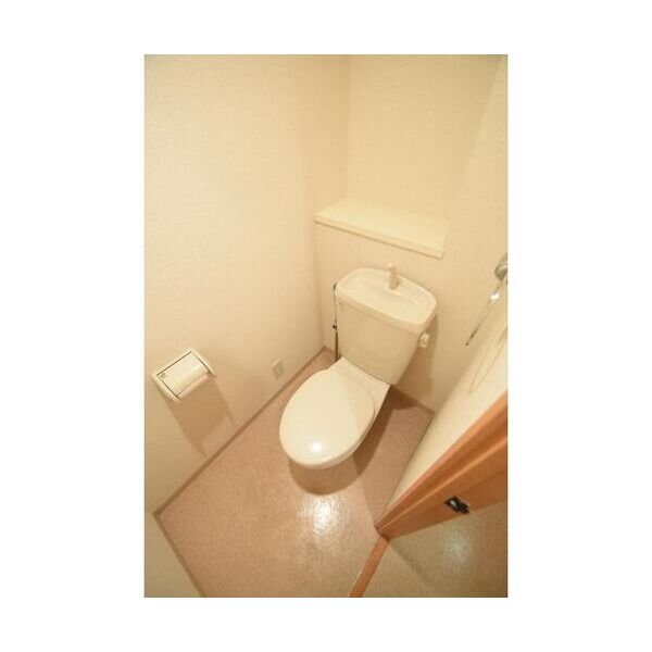 トイレ　角部屋の写真です