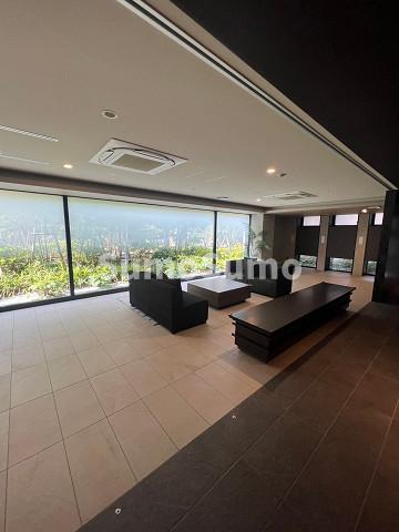 ロビー　ゆとりのあるロビーです