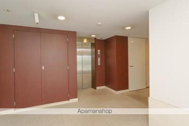 ロビー　ロビー