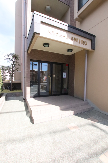 エントランス　建物入口