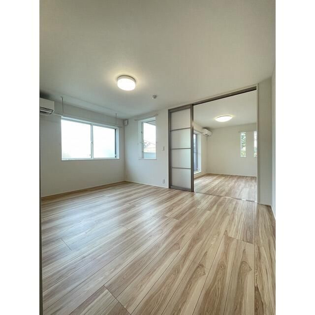 居室・リビング　参考写真です