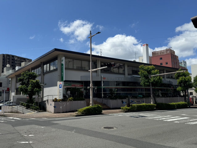 郵便局　佐世保郵便局（郵便局）まで501m