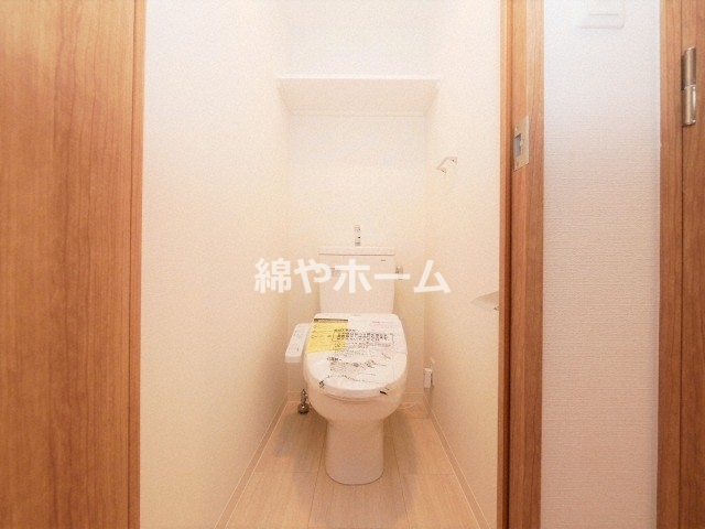 トイレ　落ち着いたトイレです