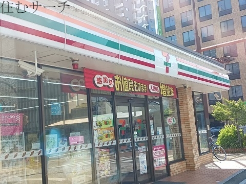 コンビニ　セブンイレブン四日市諏訪町店（コンビニ）まで600m