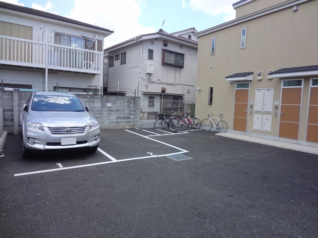 駐車場　★駐車場★（空き状況・使用料等詳細はご確認下さい）