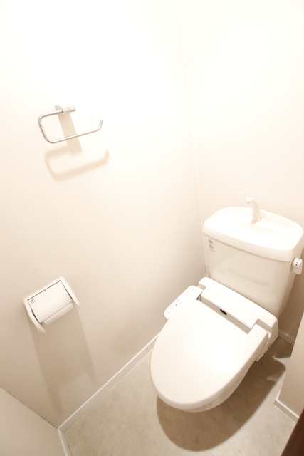 トイレ　★温水洗浄便座★