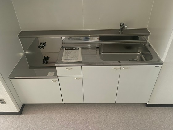 キッチン　※別号室の写真になります