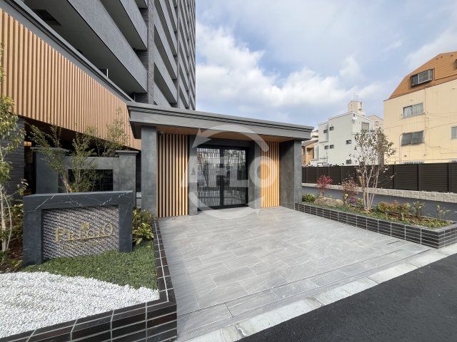 エントランス　プレジオ東三国　エントランス