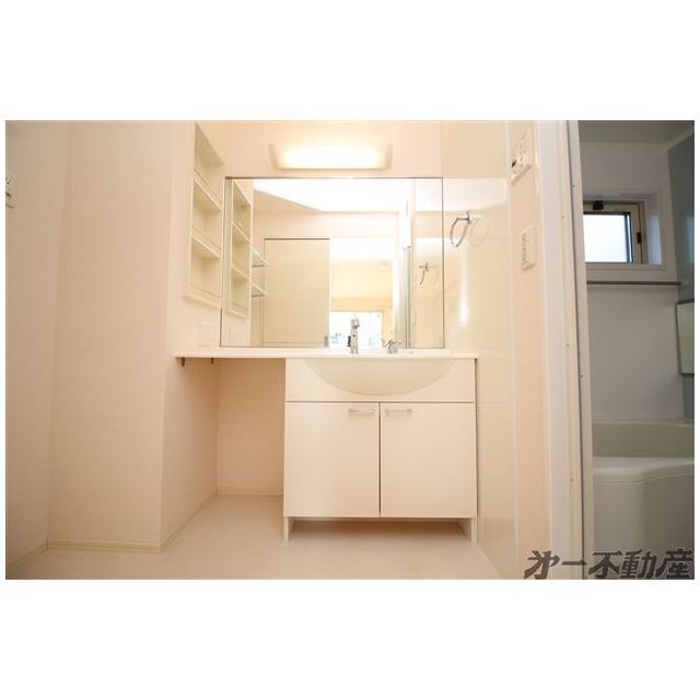 洗面設備　洗面化粧台