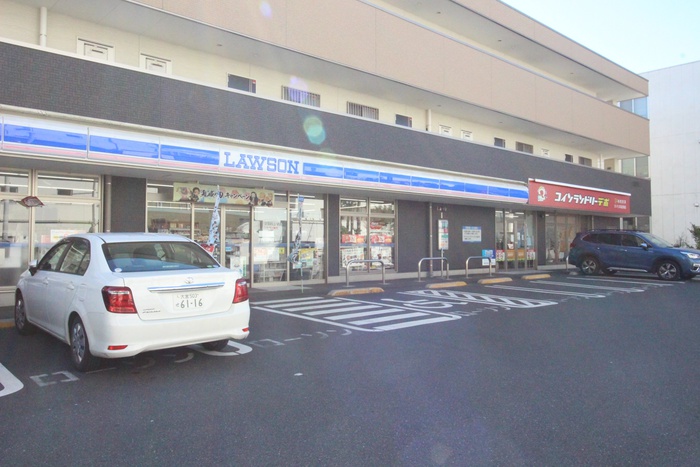 コンビニ　ローソン（コンビニ）まで420m