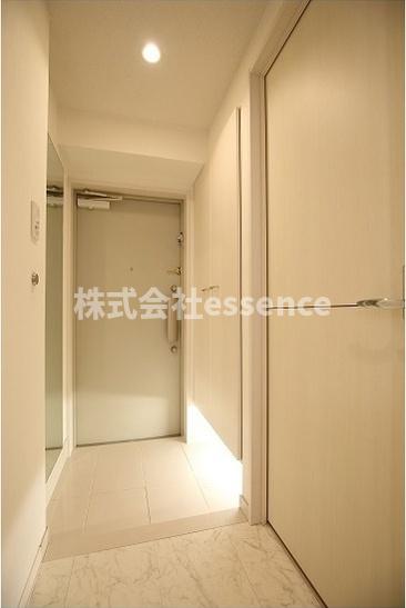 玄関　弊社ではオンライン対応・現地対応可能です♪