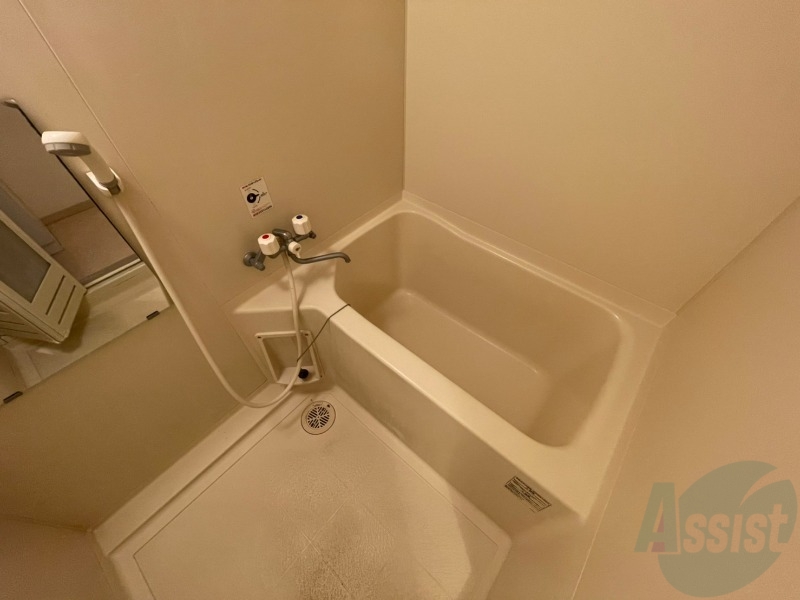 バス・シャワールーム　お風呂です。ゆっくりお風呂につかるのも体に良いですね～