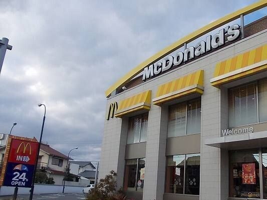 飲食店　マクドナルド辻井店（飲食店）まで1400m