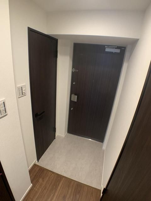 玄関　落ち着いた玄関です