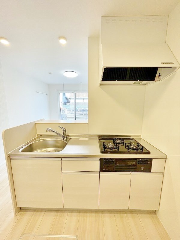キッチン　★システムキッチングリル付き/３口コンロ★