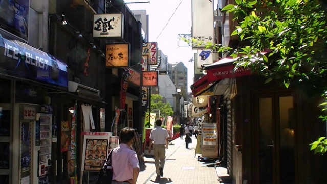 スーパー　まいばすけっと海岸3丁目店（スーパー）まで428m