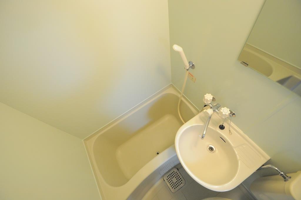 バス・シャワールーム　設備・使用は号室により異なる為、現況を優先致します。