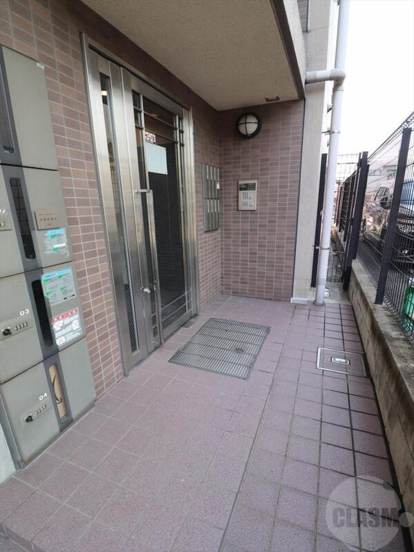 エントランス　オートロック付き
