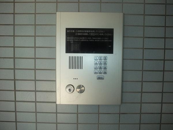 エントランス　オートロック有り！