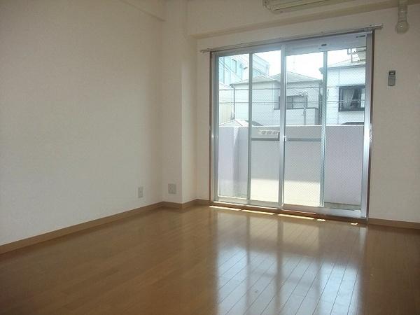 居室・リビング　広々リビング！