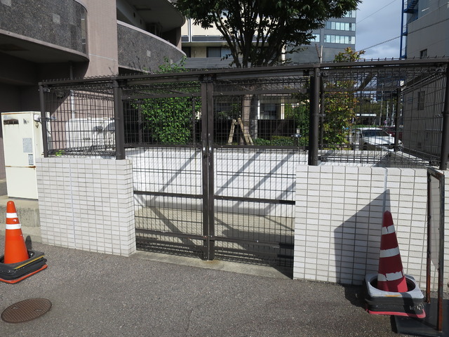 その他共有部分　ゴミステーションが敷地内にあるので便利ですね♪