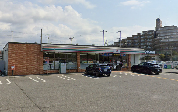 コンビニ　セブンイレブン 神戸学院大学東店（コンビニ）まで781m