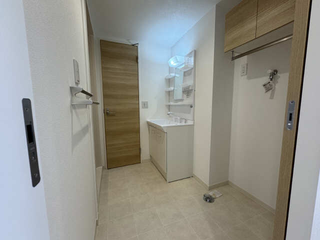 その他部屋・スペース　室内に洗濯機置き場あります