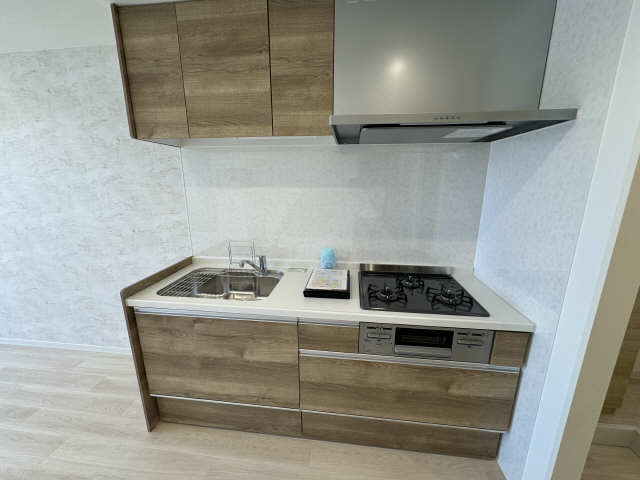 キッチン　３口コンロ付システムキッチン