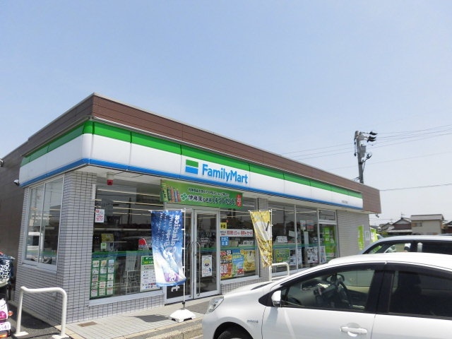 コンビニ　ファミリーマート大垣北方町店（コンビニ）まで684m