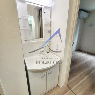 洗面設備　洗面台です。