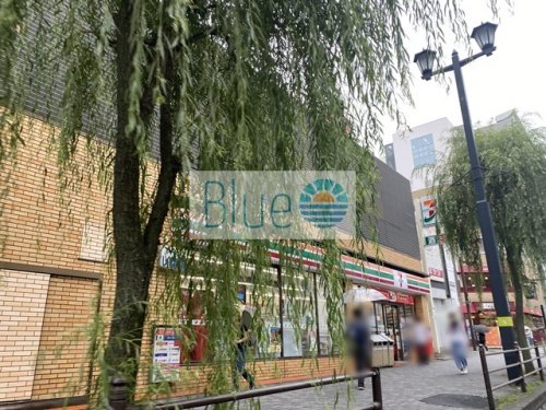 コンビニ　セブンイレブン（コンビニ）まで358m