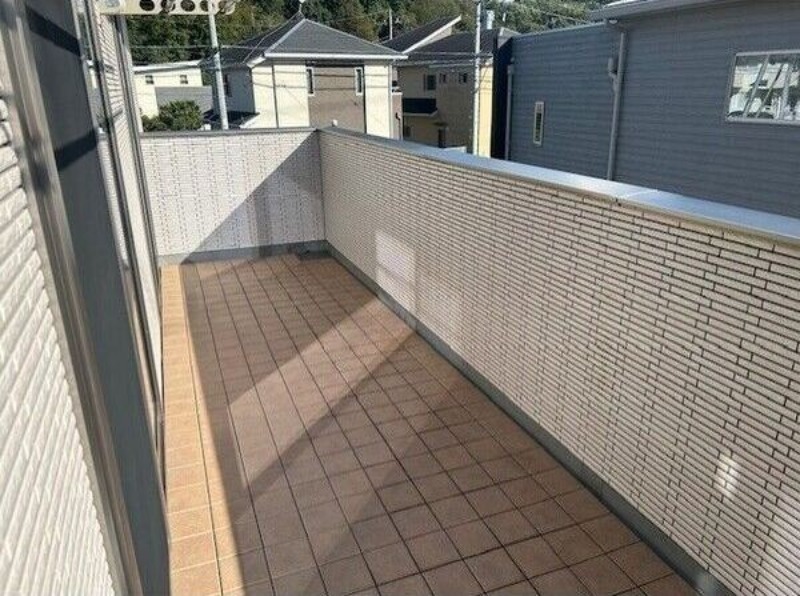 バルコニー　図面と現状に相違がある場合には現状を優先