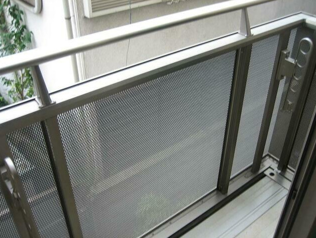 バルコニー　お洗濯にも便利なバルコニー付き