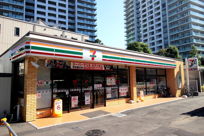 コンビニ　セブンイレブン（コンビニ）まで150m