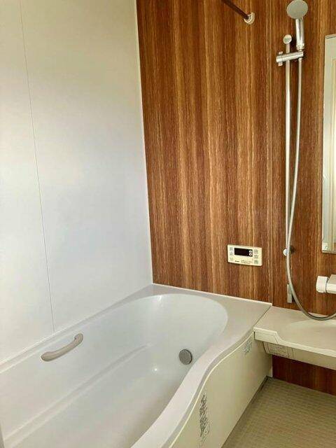 バス・シャワールーム　バスルーム